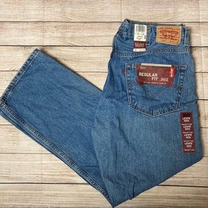 BNWT Men’s Levi Regular Fit Jeans Style 505